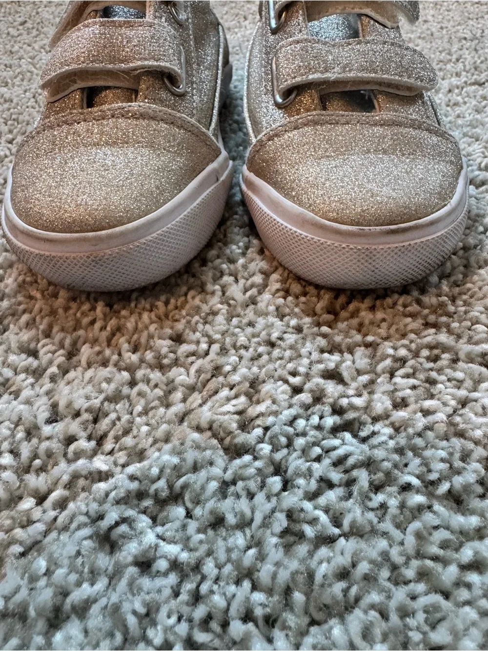 Girls Gold Glitter Sneakers Velcro Strap Shoes Slip on shoes size 9